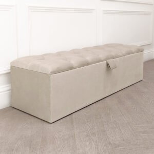 Belvoir Vanilla Buttoned Ottoman Box