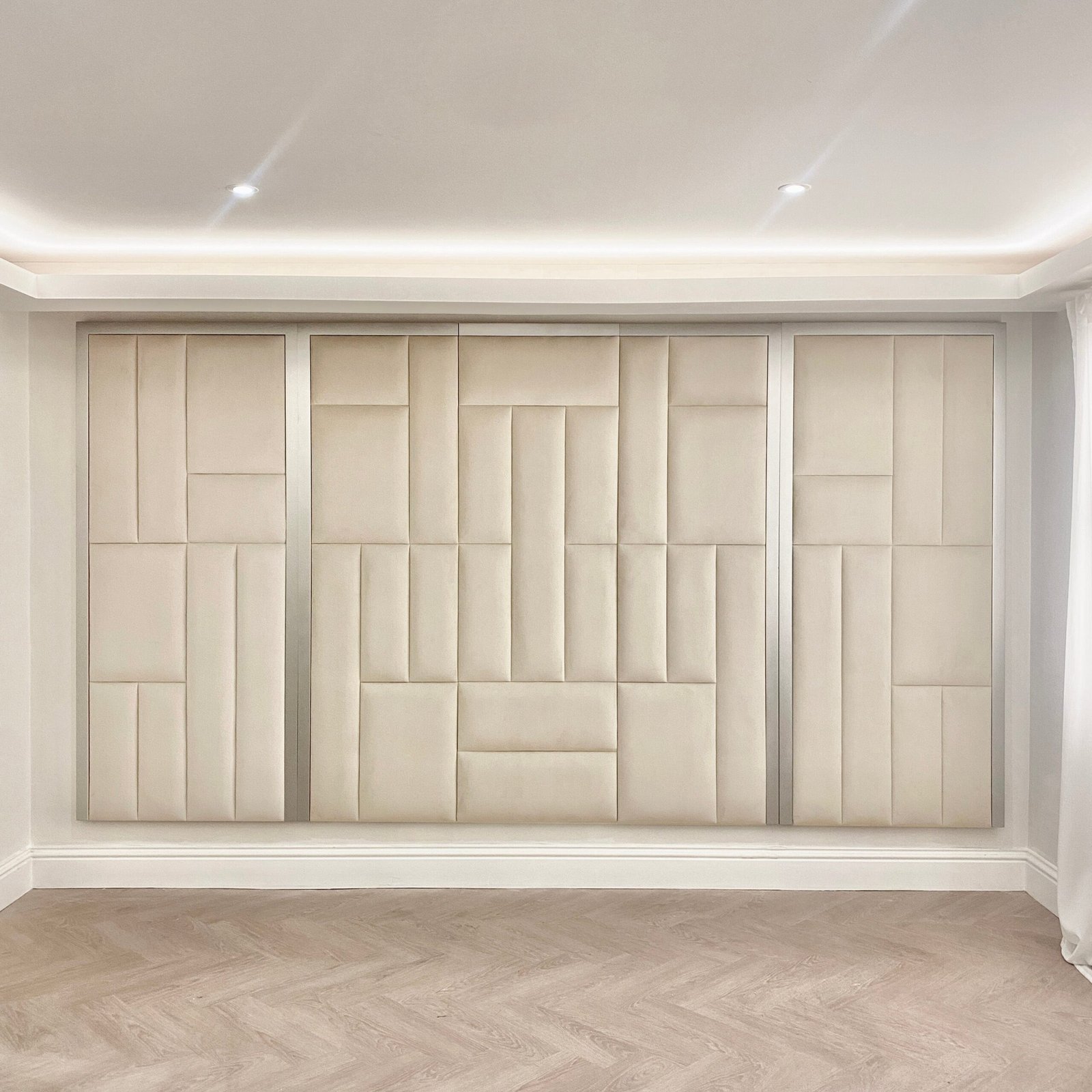 Kensington Cream & Silver Premium Abstract Headboard with Wings