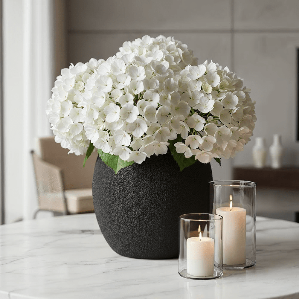 Kindia Matt Black Oval Slimline Vase