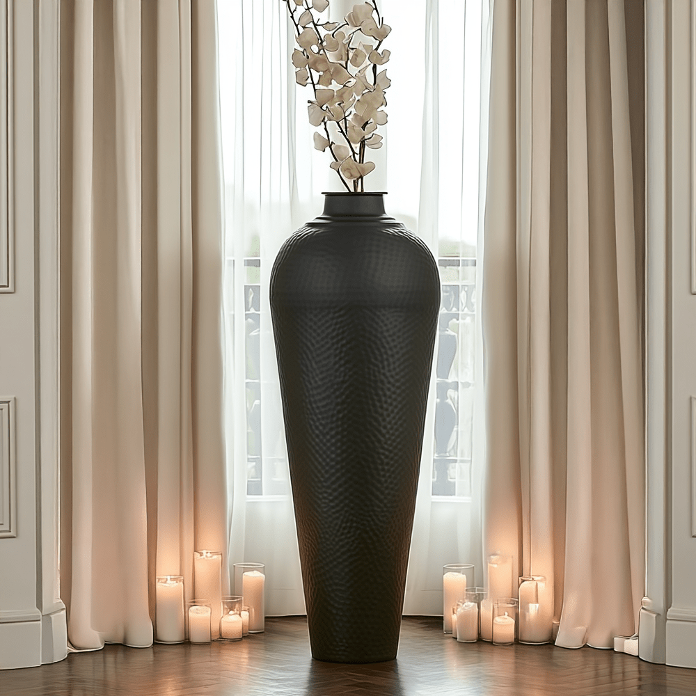 Lorén XL Matt Black Hammered Vase