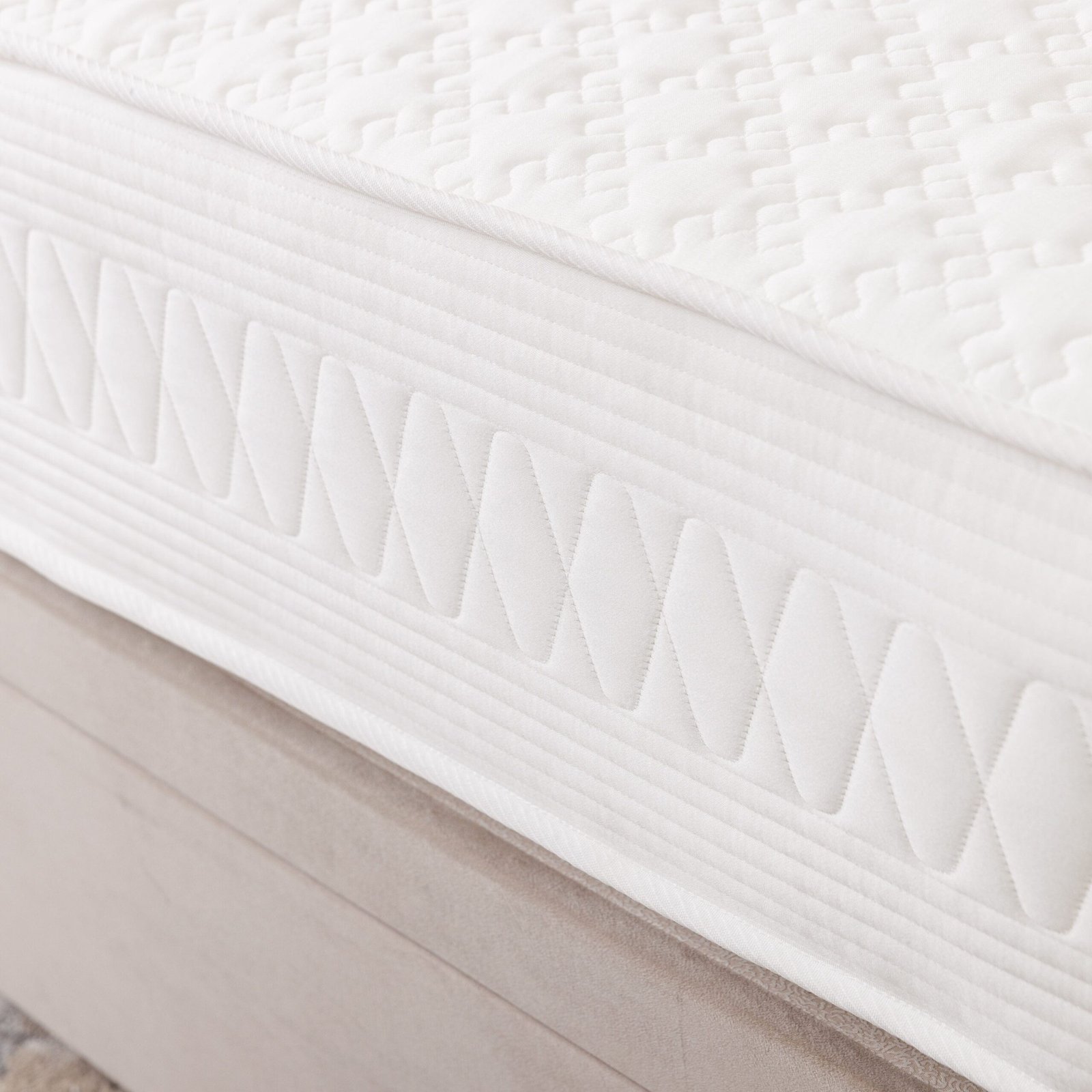 Plume Hybrid Memory Foam Mattress